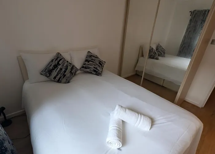 Bow Road- London Olympic Park Apartment