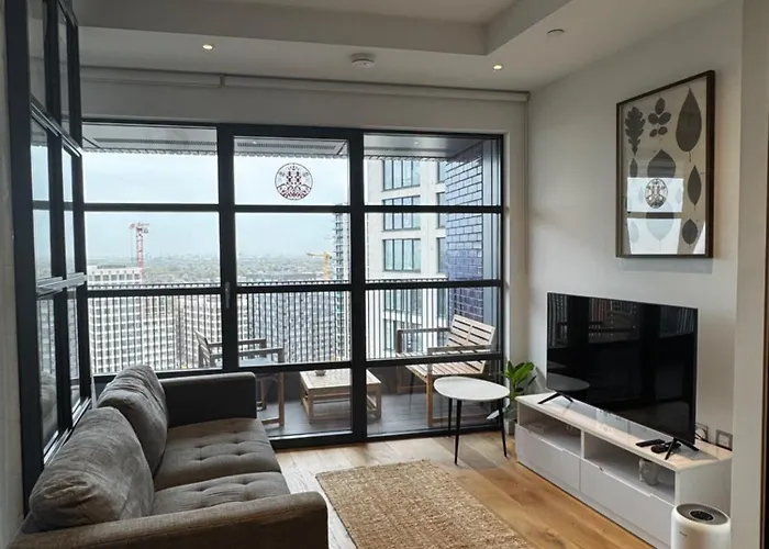 1 Bedroom Private Balcony, Perfect Location