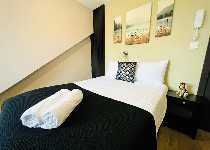 Luxury Flats In Central , Ideal For Tourists