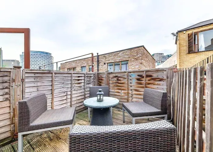 Lovely 2 Bedroom With Patio Waterloo Lm1