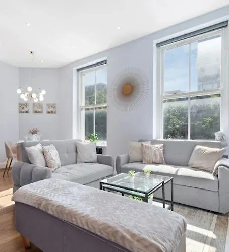 Prime Central London Stay, Modern Apartments With Ac