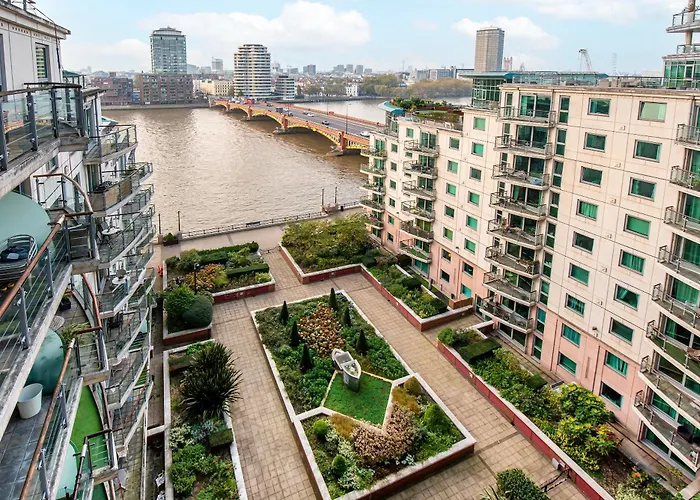 Modern 2 Bedroom 2 Bath Apartment With River View