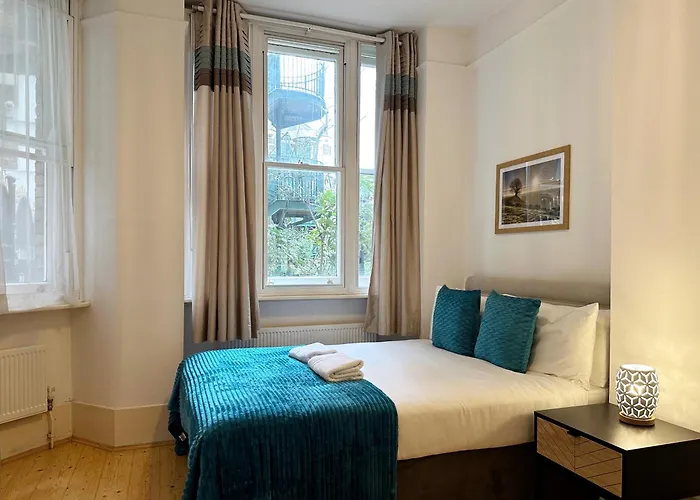 Oliver'S Place In Holborn - 2 Double Beds, 1 Sofa Bed, Great Location Londres