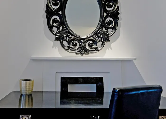 Ferienwohnung Imperial Victoria Square London
