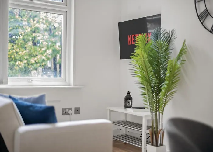 Sg, Cosy In Paddington Central London