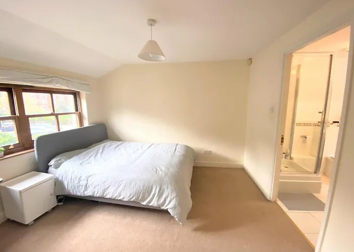 Homestay In City Of London - Putney