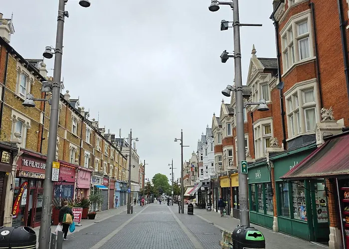 1-Bed Flat With Fast Wi-Fi In Prime Location 15Mins From Central London