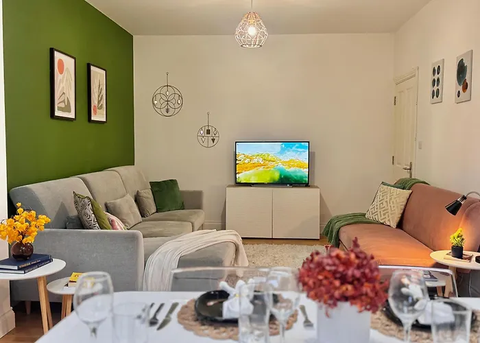 Modern 1-Bed Apt 30Min To Central London & Parking