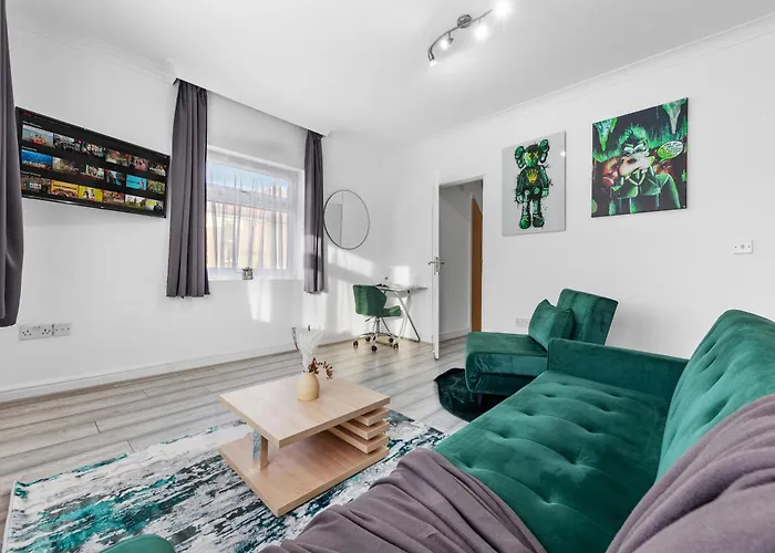 Green Hype - 10 Mins To Stadium - Sleeps 8 London