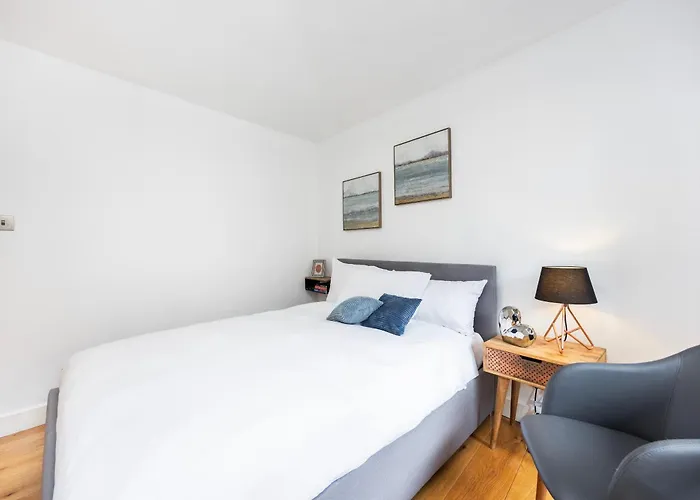 Stunning 2Bed In Soho, Steps From Piccadilly Circus
