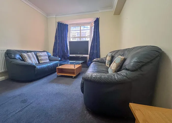 Old Apartment Collection In Prestigious Mayfair Location London