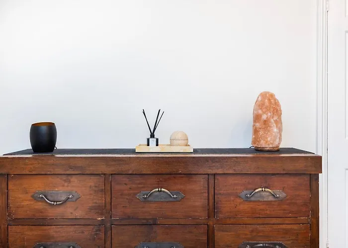 Stylish 1 Bedroom Retreat In North London
