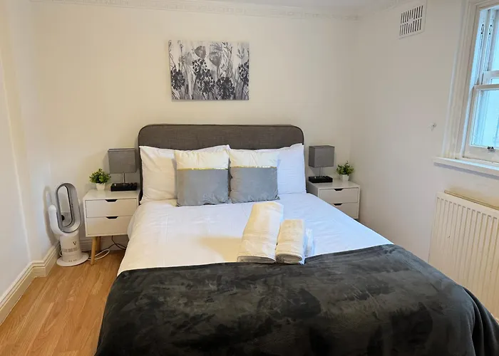 Charming And Affordable Flat For 4 People 7 Min Walking From Oxford Street - With Breakfast