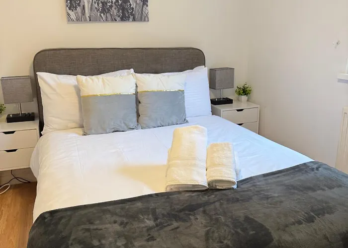 Charming And Affordable Flat For 4 People 7 Min Walking From Oxford Street - With Breakfast