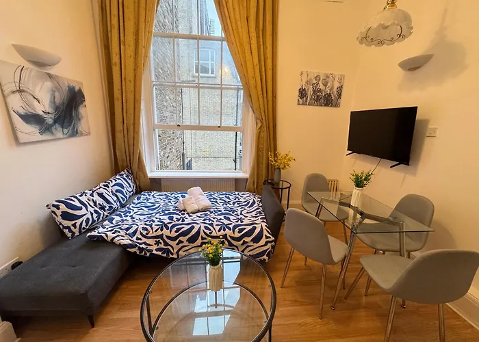 Charming And Affordable Flat For 4 People 7 Min Walking From Oxford Street - With Breakfast