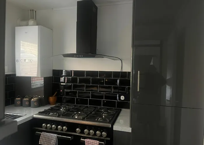 Queenomega'S Home Stay