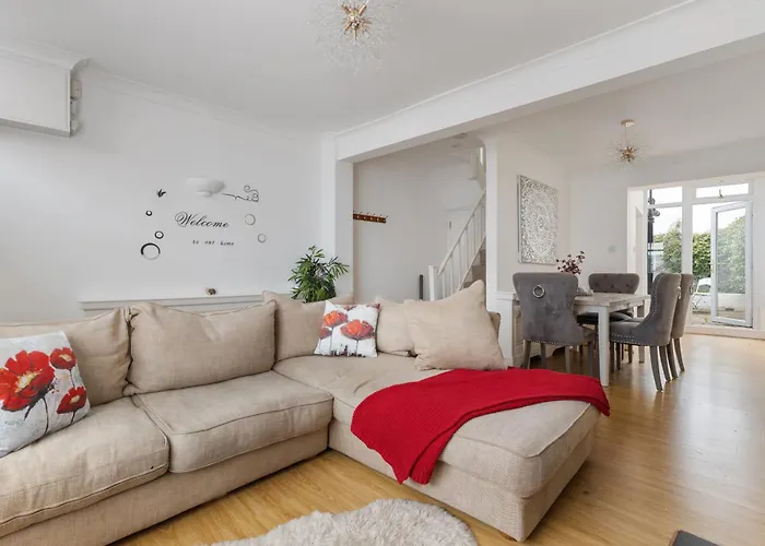 Kensington Two Bedroom House