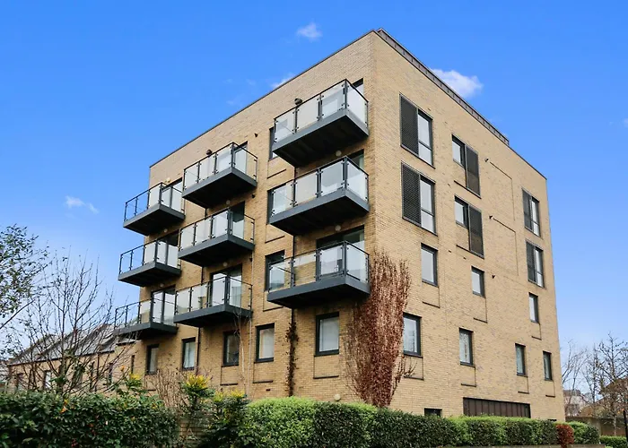 Hybrid Resi - London, Greenwich Near O2 Arena