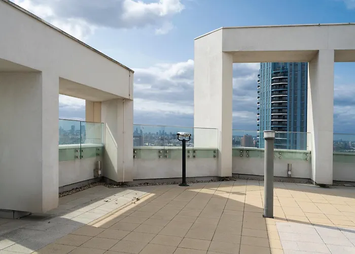 Cozy 1 Bedroom Apartment Close To Excel & O2 Arena