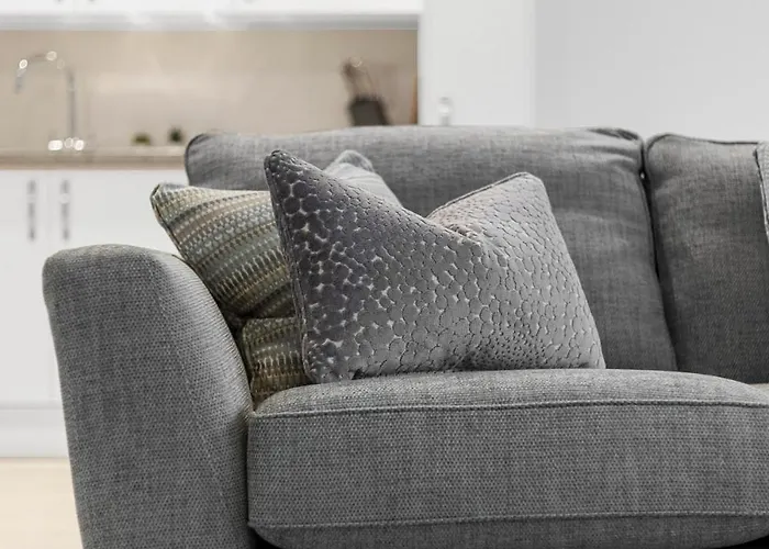 Modern Flat In Heart Of London