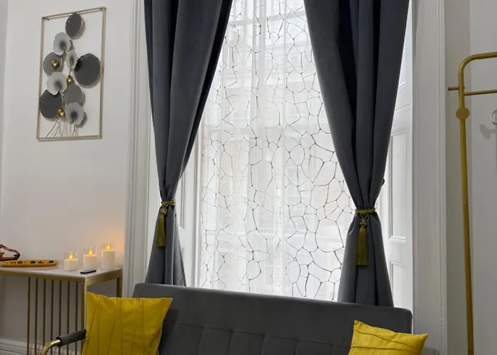Luxury Studio In Victoria, 7 Minutes Walk To Victoria Station, Room 6 London