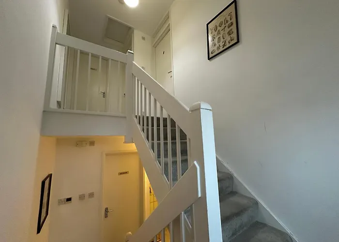 Comfortable Rooms Near City Of London