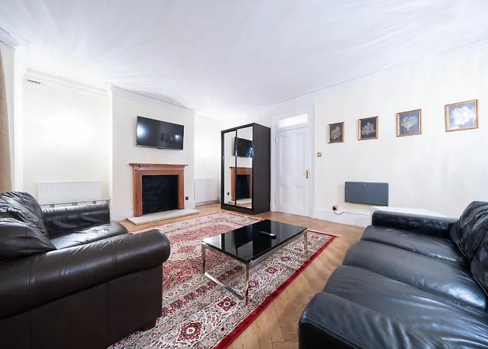 Marylebone 4 Bedroom Apartment London