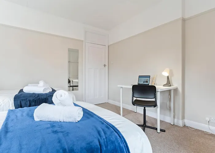 2 Bed Apartment Wembley Stadium Sleep 6 London