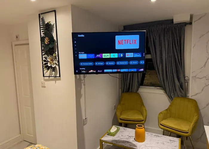Luxury Studio In Victoria, 7 Minutes Walk To Victoria Station, Room 1