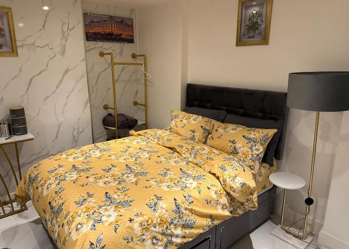 Luxury Studio In Victoria, 7 Minutes Walk To Victoria Station, Room 1