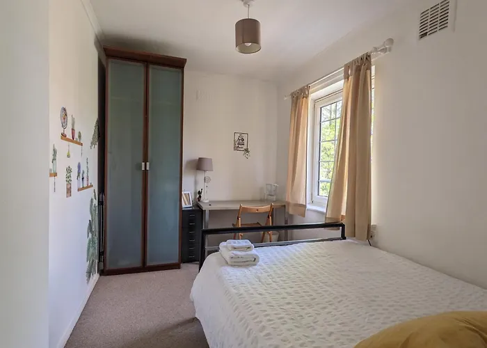 Stunning Large Double Bed Room
