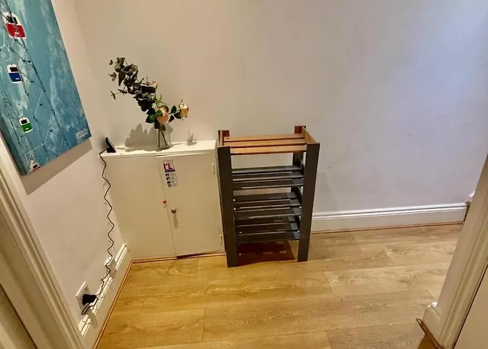 Sleep 12 In Brixton - 15 Mins From Station Bt4