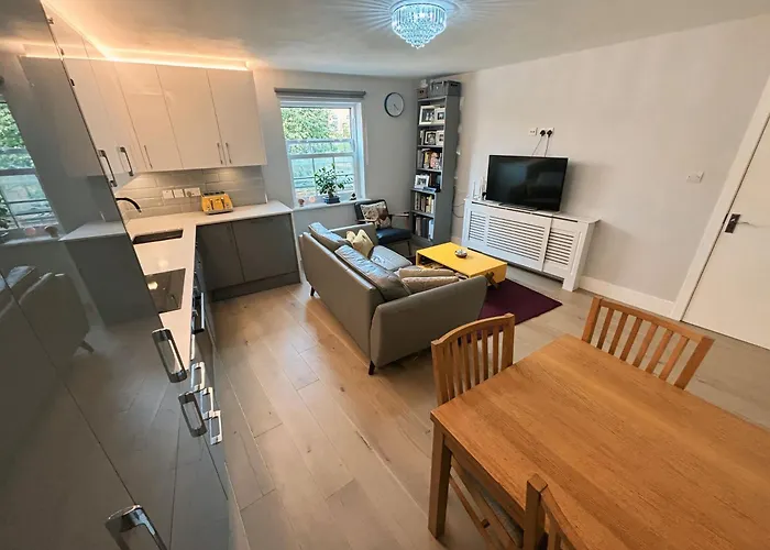Double Bedroom In Clapham