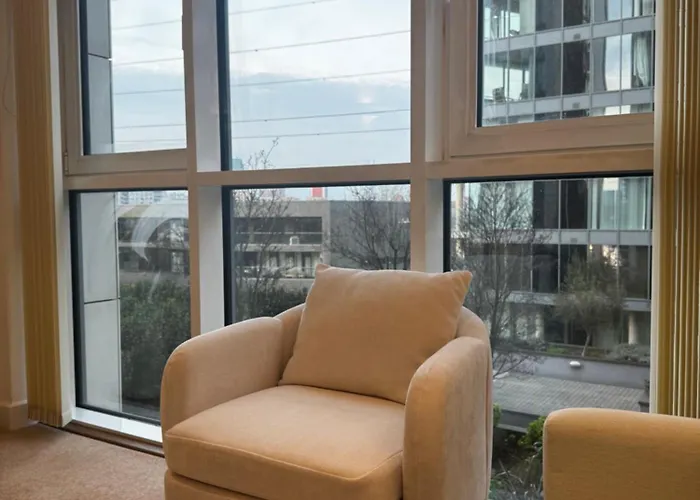 Entire Flat Excel, Ifs Clouds, O2 Arena, City Airport