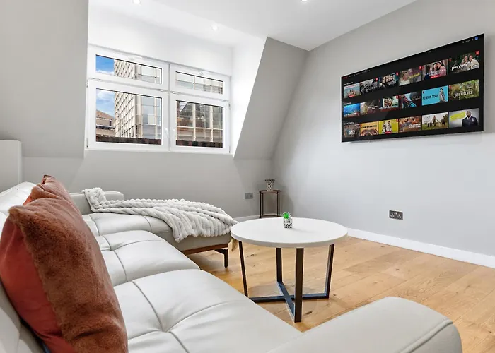 London Bridge Luxury By Sol Haven