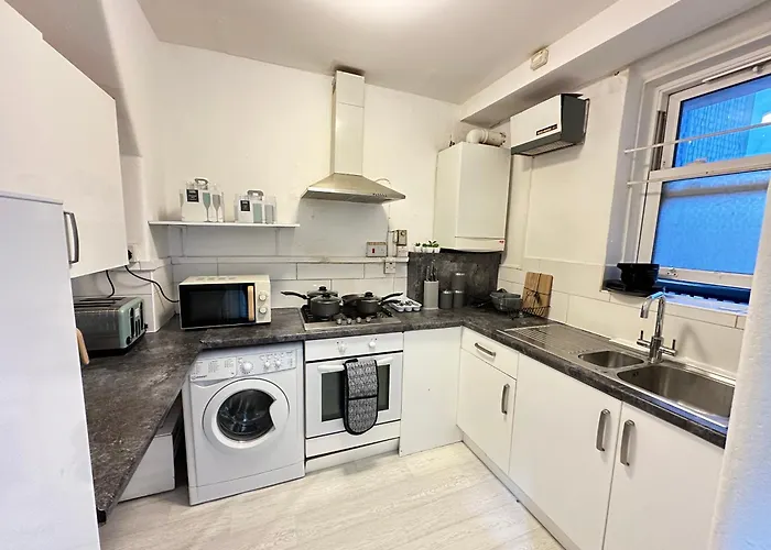 Flat In Aldgate East, London Apartment