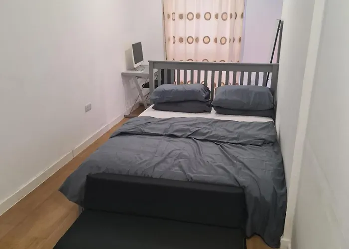 Lascelles House - A Few Mins To Us Embassy, Battersea Power Station & Central London