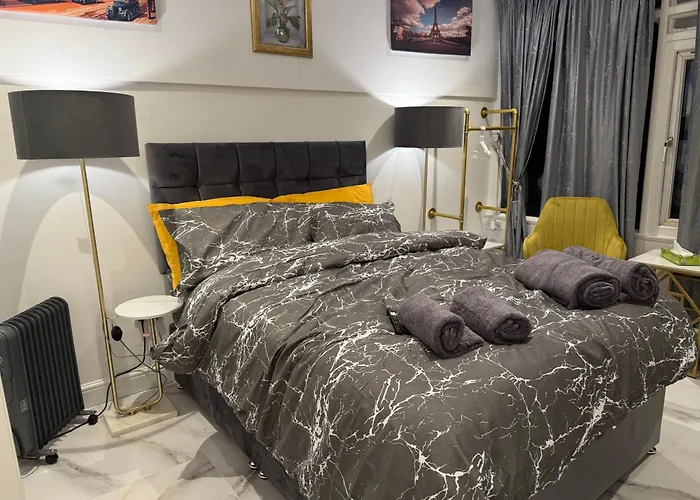 Luxury Studio In Victoria, 7 Minutes Walk To Victoria Station, Room 4