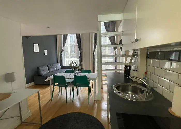 Duplex Studio By Hyde Park - 9