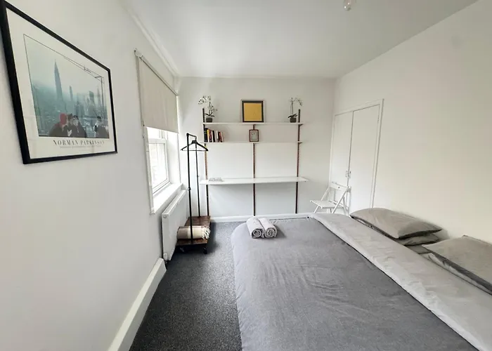 Beautiful Large Room In Central London