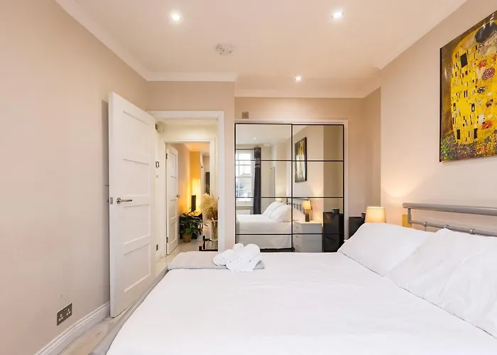 Flat In Notting Hill Apartment London