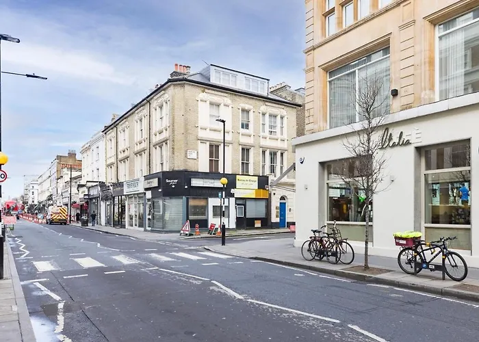 Flat In Notting Hill