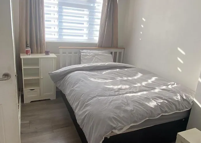 Convenient Home-Stay