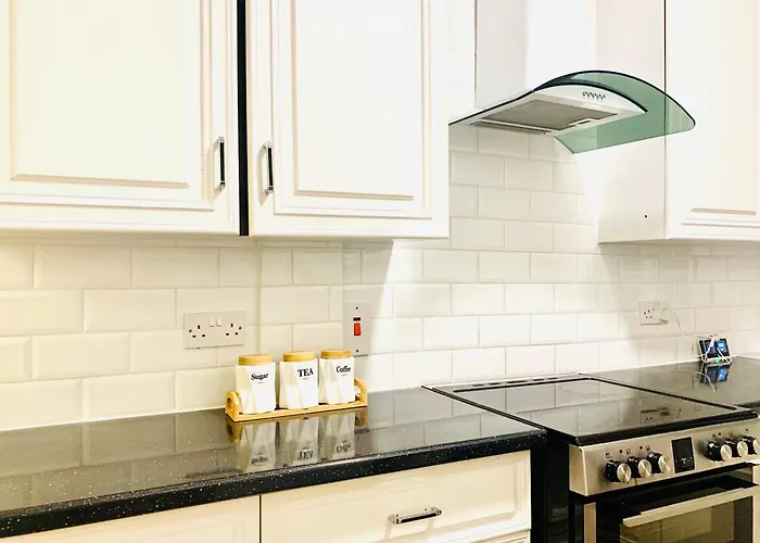 Cosy 2 Bedroom In Swiss Cottage.