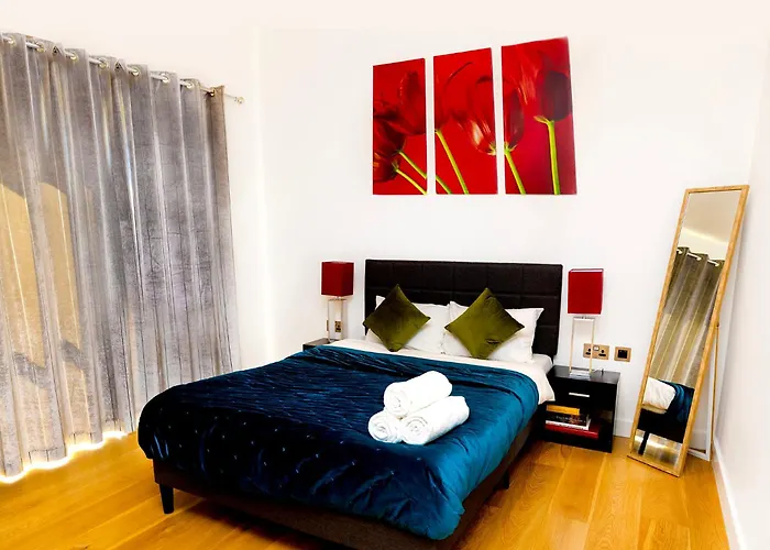 Peninsula Life- Stylish Greenwich 1Bed Flat