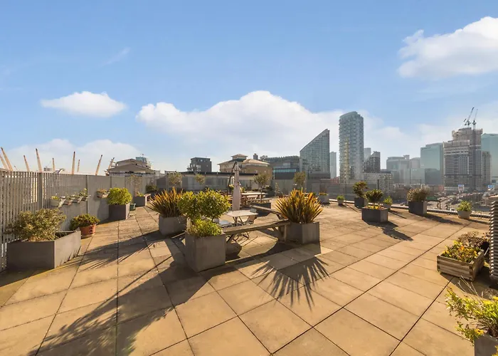 Large 3 Bedroom London - Large Terrace With Sunset Views