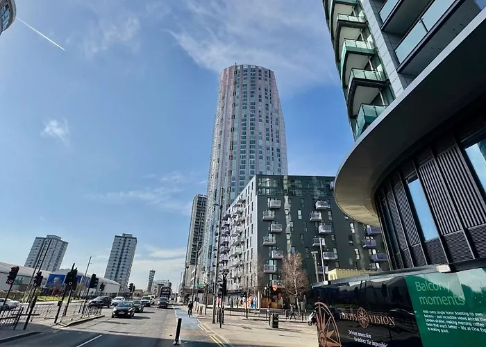 Stratford Westfield Premium 1Br