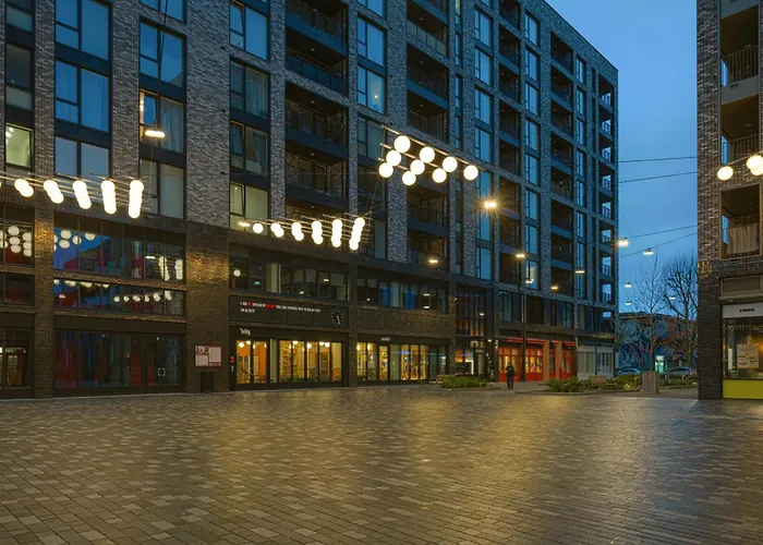 Canary Wharf E14 Modern 1 Bed High Spec