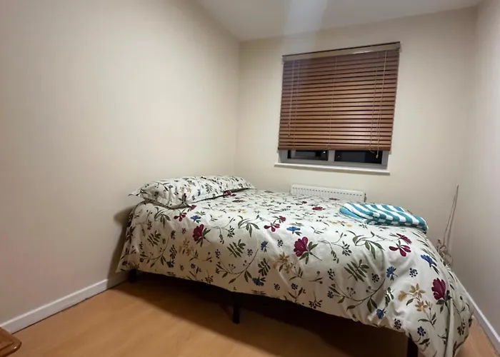 Double Room Near City Airport, London Excel In Heart Of London