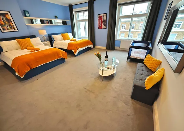 Luxury 3-Bed Flat - 1 Min From Baker Street Station